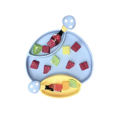 Keselamatan Tahan Lama Silicone Baby Tray Feeding Plate Dengan Sendok Dan Garpu