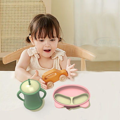 Ergonomi Panda Silikon 6-12 Bulan Set Piring Penyedot Untuk Makanan Bayi